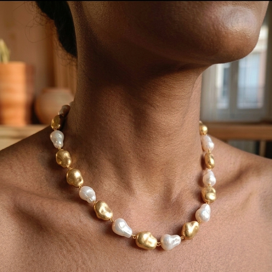 Collier Awa