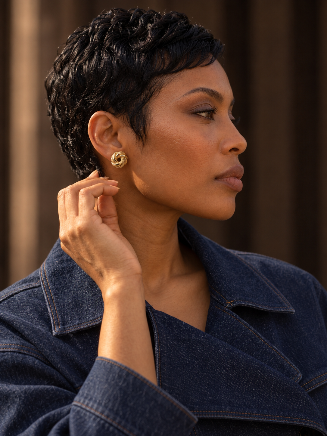 Boucles d’oreilles Lianza dorées portées