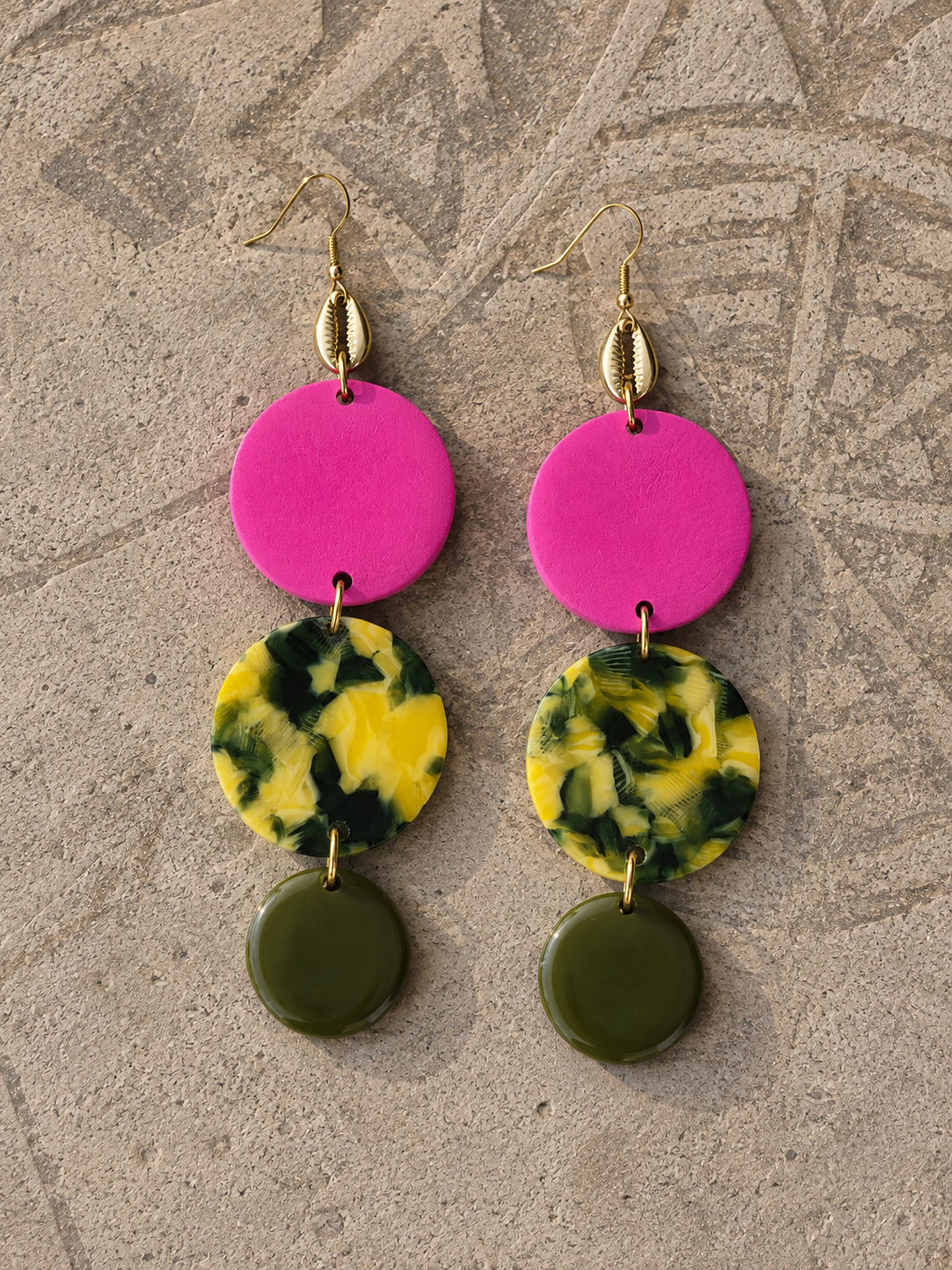 Boucles d'oreilles Mavuno Fuchsia - flatlay